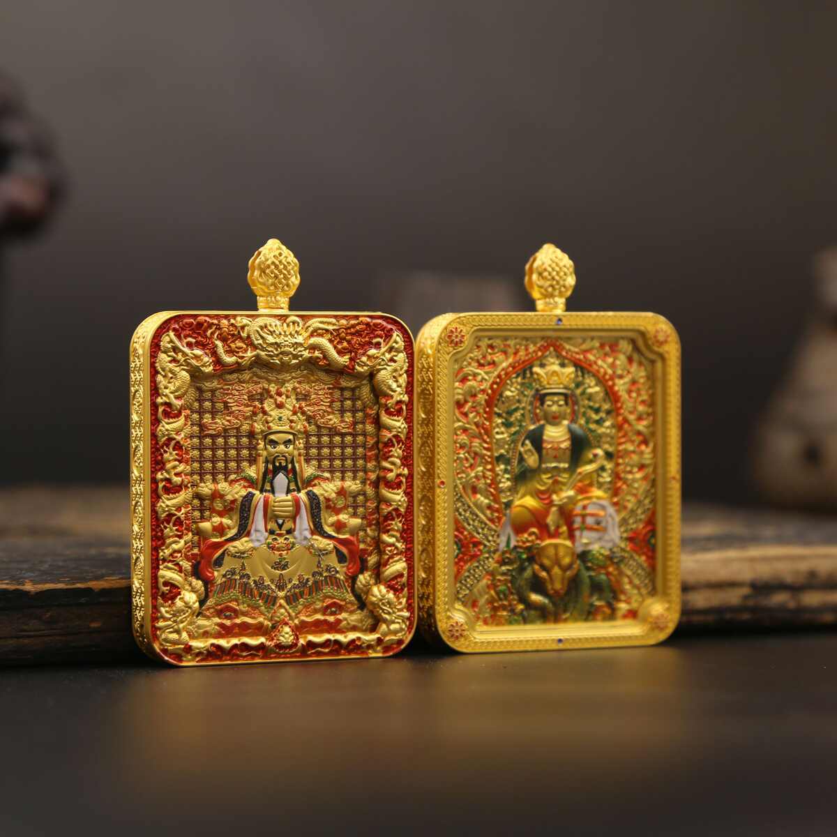 双龙柱龙五爷唐卡画像十二生肖守护神浮雕立体雕刻内嵌浮雕嘎乌盒