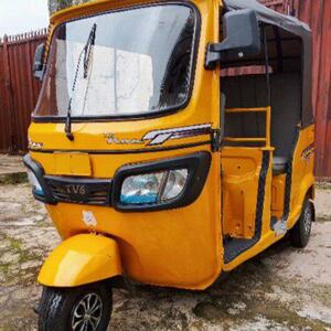 燃油嘟嘟车tuktuk三轮摩托车跨境tvs bajaj款载客车突突车蹦蹦车