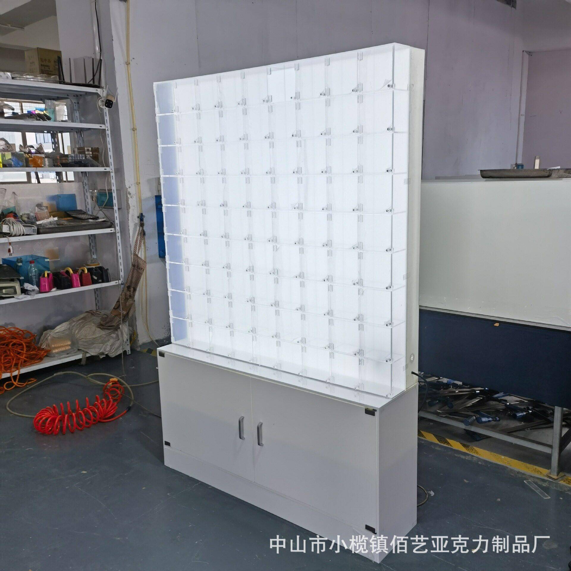广东中山实体厂家定制商超卖店背发光亚克力饰品展示柜