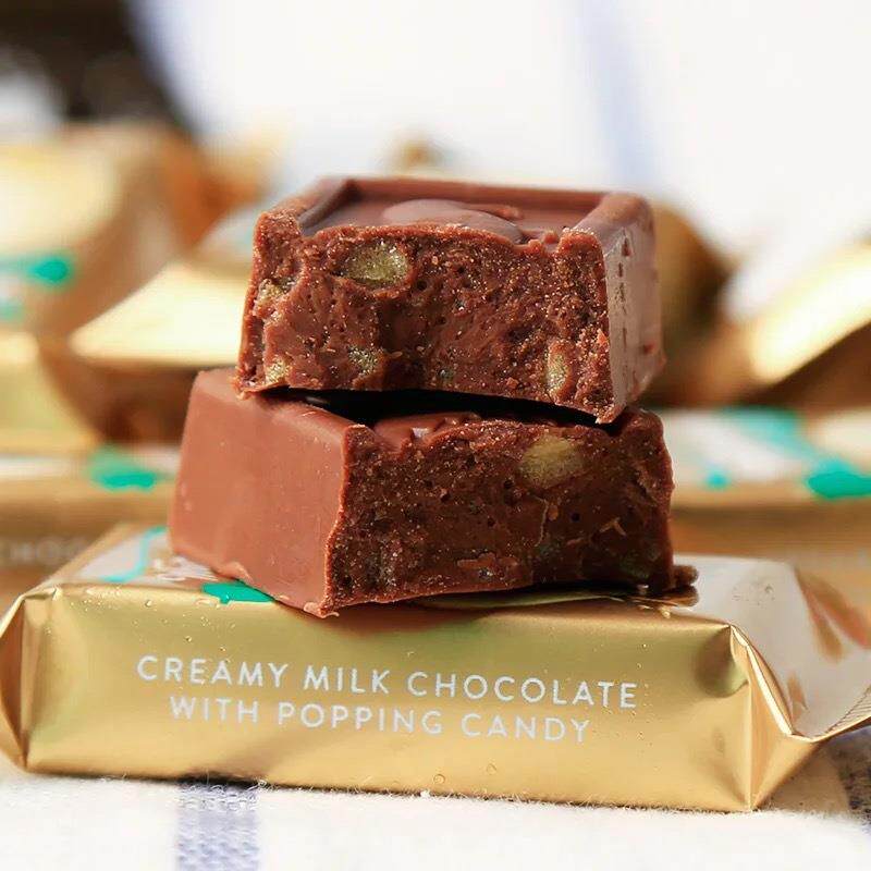 纽西兰进口Whittakers惠特克榛子牛奶黑巧克力跳跳糖零食夹心休闲