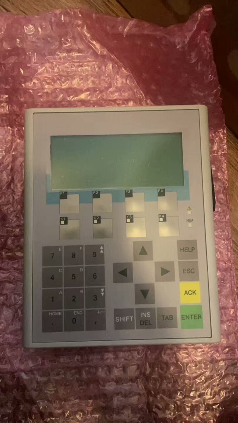 6AV6641-0CA01-0AX1 工程余货 原装成色很新