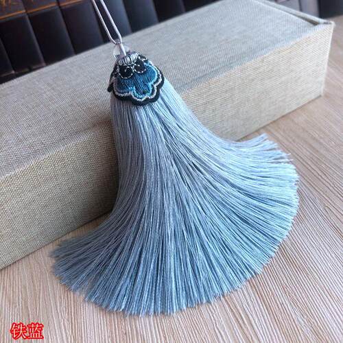 中国风机绣帽人造丝流苏钥匙扣