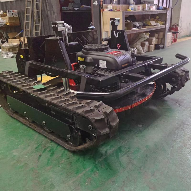 工厂货源22马力履带式越野割草机出口欧洲可搭配打药机推雪铲