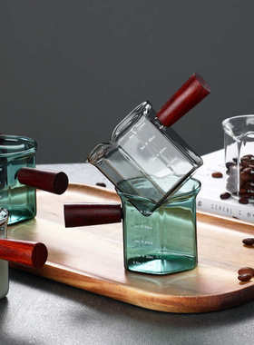 绿色玻璃奶盅带刻度咖啡量杯意式浓缩咖啡萃取杯木柄接液盎司奶杯