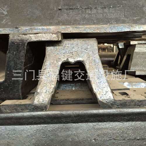 DA300*1000L橡胶护舷 DA型橡胶码头防撞条 船用靠泊防撞护舷