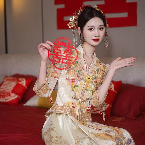 V领2025新款金色秀禾服高级新娘中式婚纱礼服重工敬酒服出阁服女