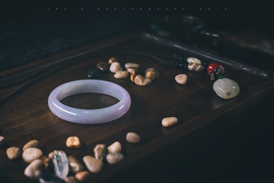 调查心得使用评测印象翡翠手镯怎么样，豪8印象S8翡翠手镯真假鉴别？