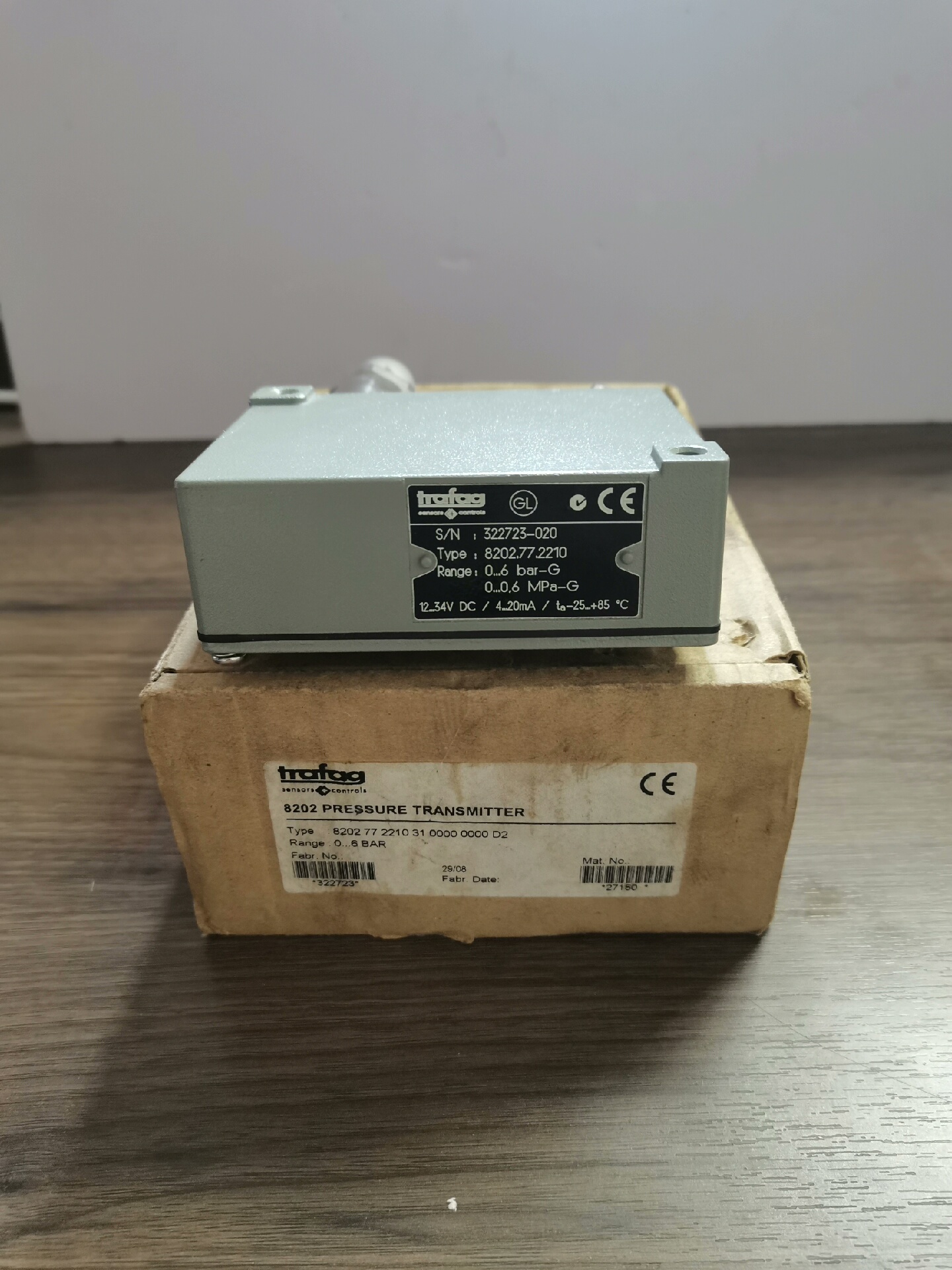 Trafag 8202.77.2210，压力变送器，全新原厂