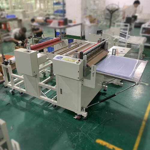 无纺布全自动切片机塑料裁切机PVC切片机pet膜切断机包装材料分切