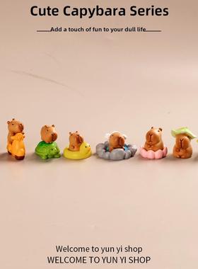 可爱水豚Capibala微型景观创意娃娃盲盒装饰配件汽车桌面装饰品