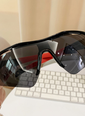 新款户外自行车骑行专用男款运动跑步登山女防风镜防飞虫