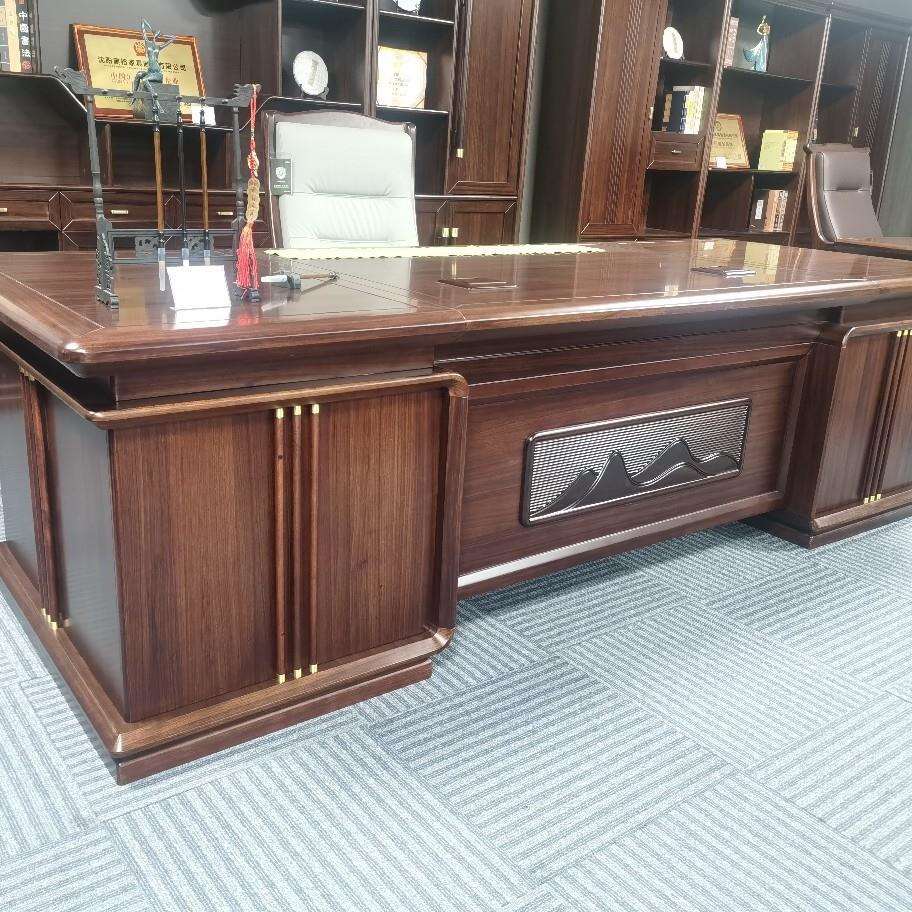 沈阳办公家具厂_沈阳高端实木办公家具_沈阳现代智能办公家具员工