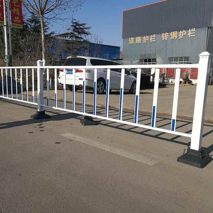 厂家道路护栏 马路围挡隔离护栏 交通道路护栏