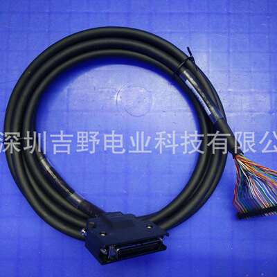 欧 姆龙伺服连接线XW2Z-100J-B30驱动器与伺服中继单元格间的电缆