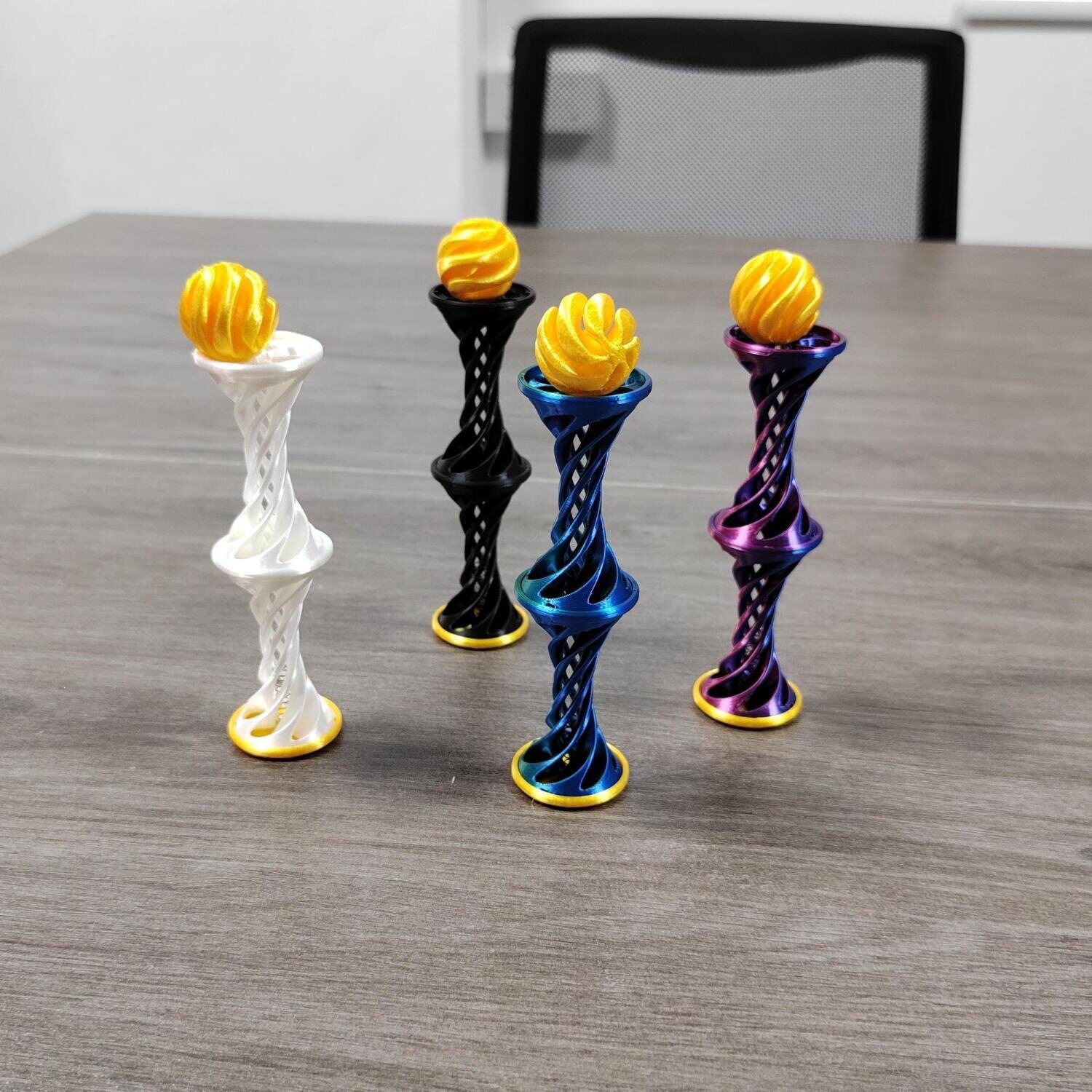 新奇特办公桌打印螺旋3D模型摆件