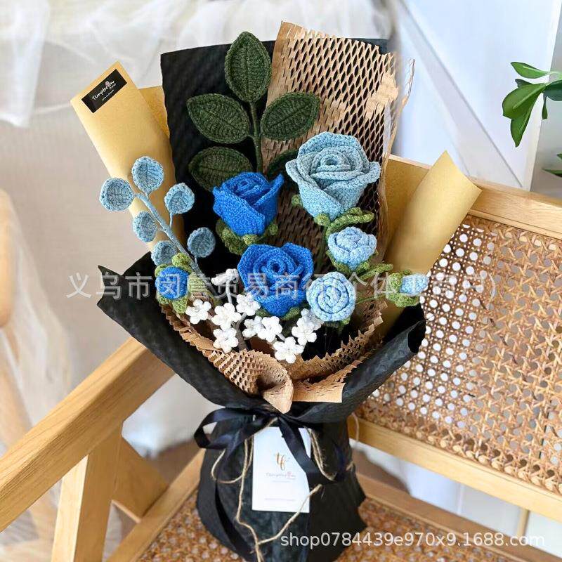 现货毛线编织酒杯玫瑰花束成品高考手工编织花手捧花摆件花束