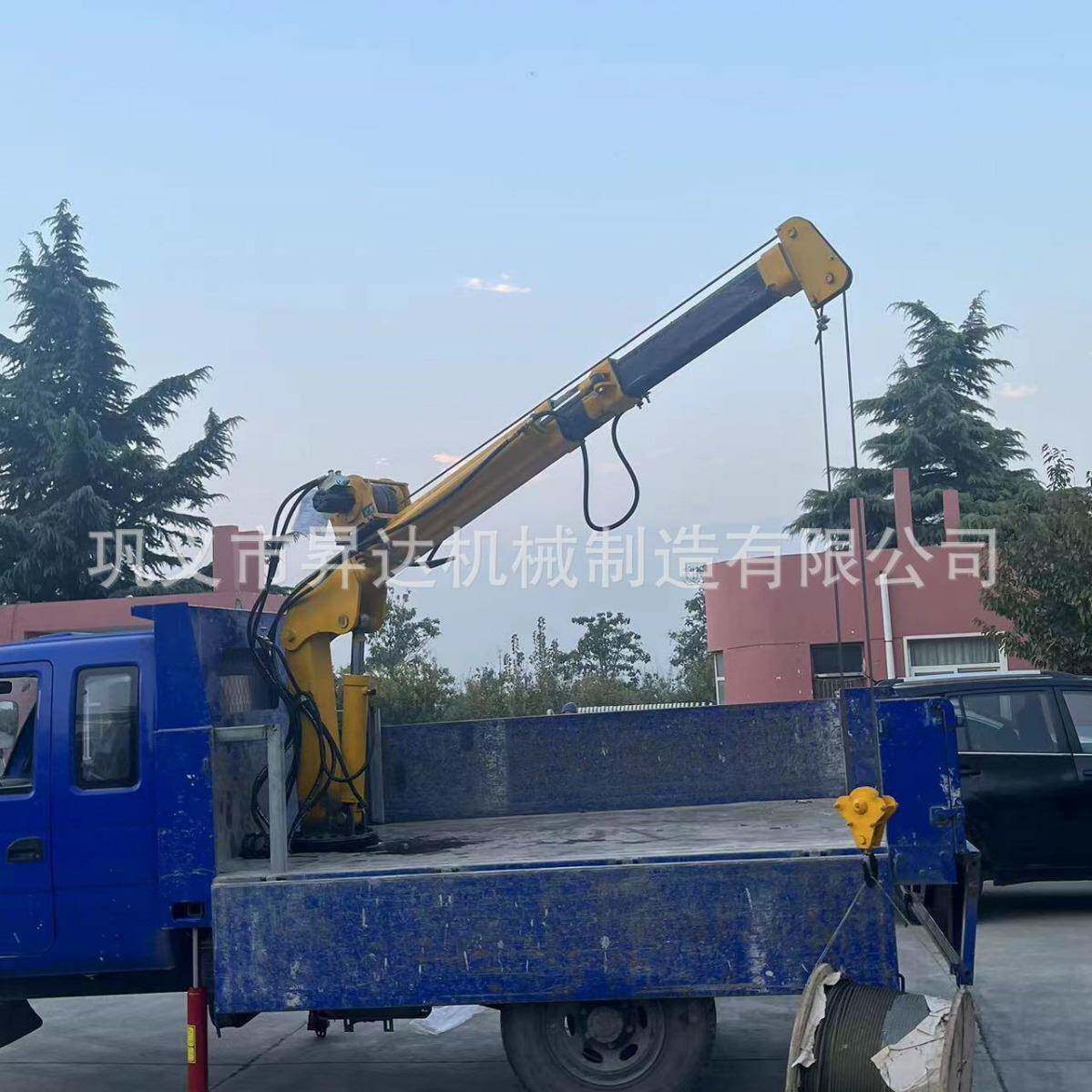 车载液压折叠臂起重机船用车载固定式非标折叠吊机液压起重设备