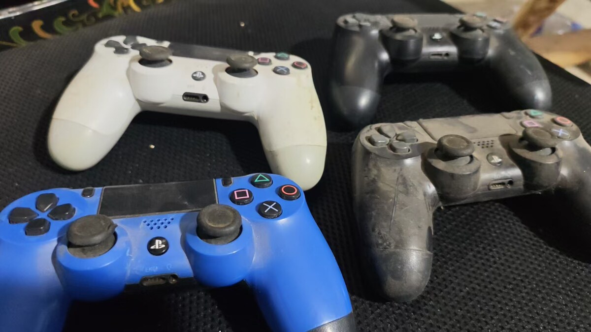 5月17日北京【京械7530】单位淘汰报废处置sony控制器一批共4只（无配件）网络拍卖公告