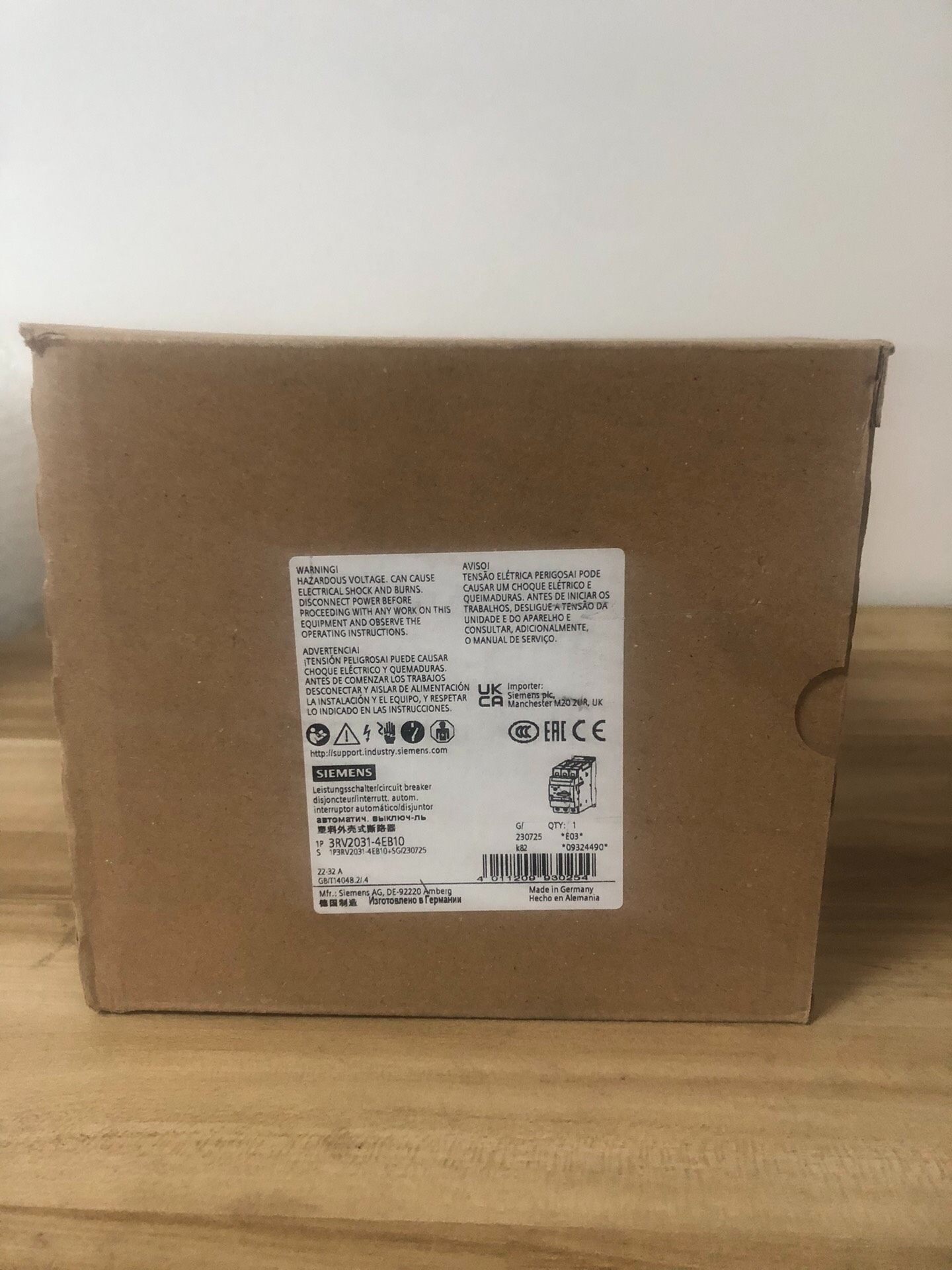 3RV2031-4EB10全新西门子断路器