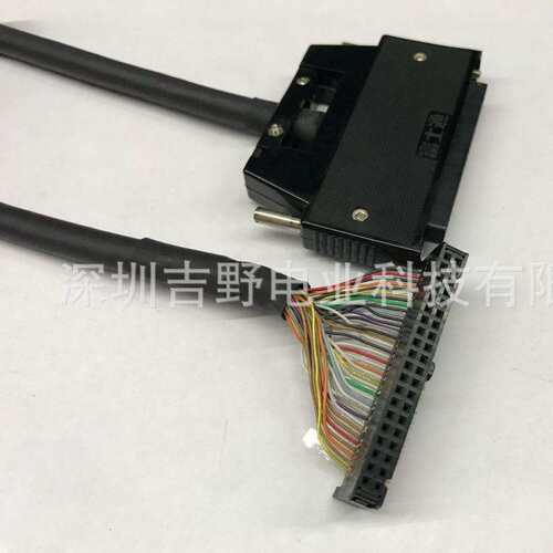位置控制单元侧中继单元用电缆XW2Z-100J-A11伺服中继单元电缆