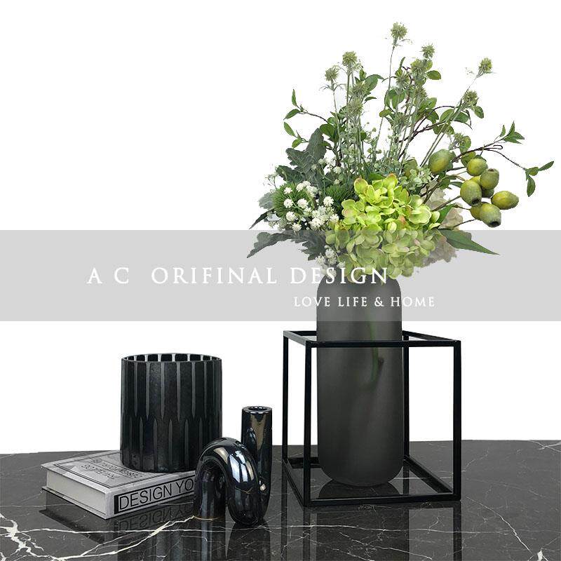 AC样板房样品屋展示中心茶几花艺摆件磨砂玻璃花器整体软装电视柜