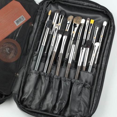 化妆刷化妆师便携男士唇部磨砂膏