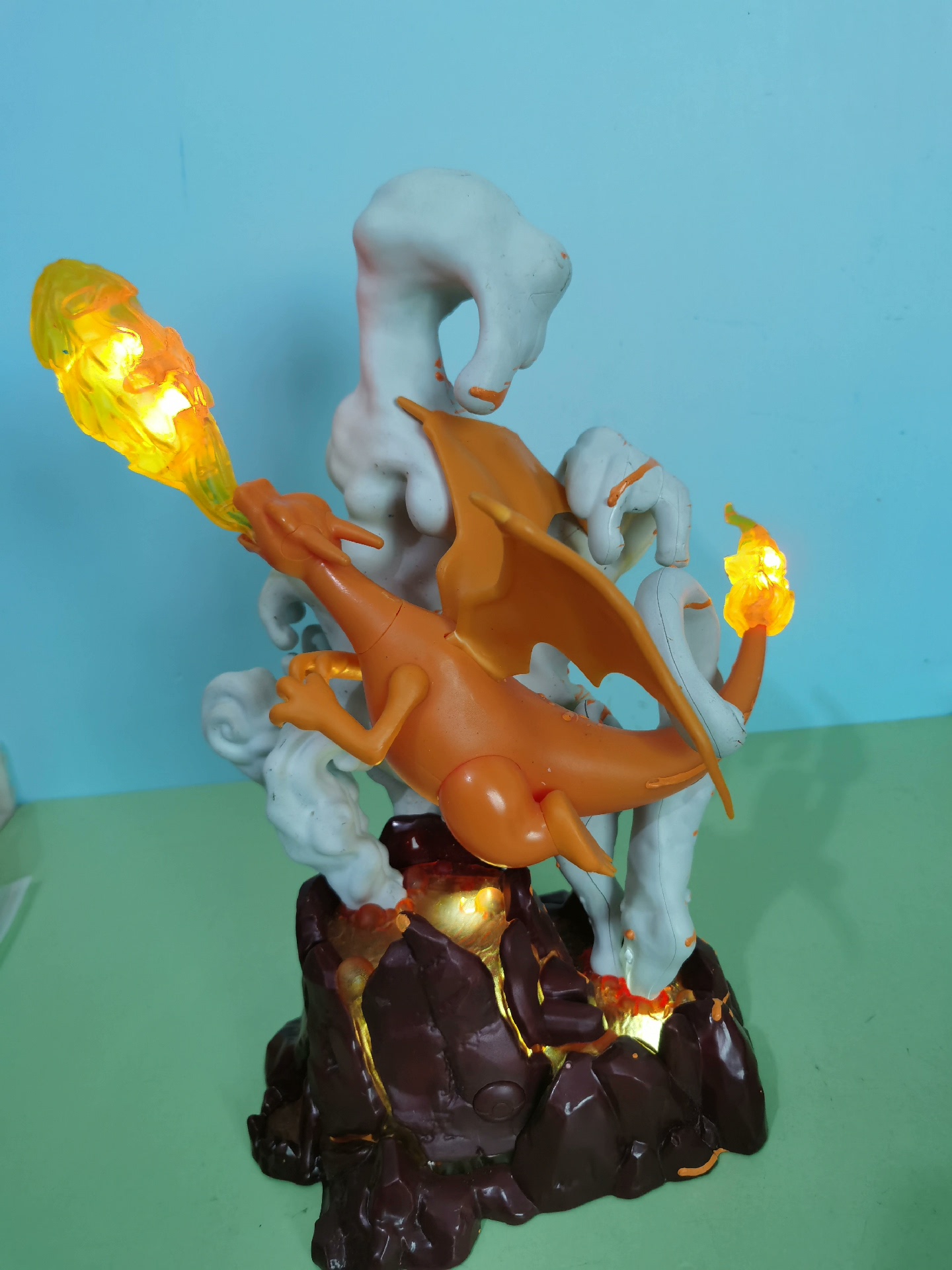 thumbnail for Genuine Charizard scene ornament, illuminated, with a height of about 33 cm plain mold