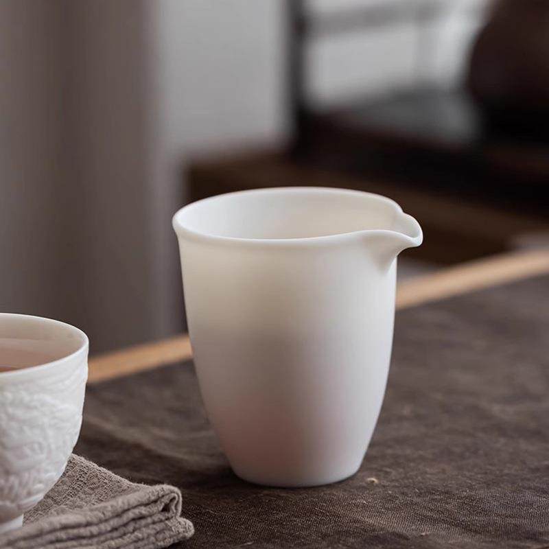 德化陶瓷羊脂玉白瓷公道杯小号鹰嘴长嘴月牙公平杯复古中式纯色