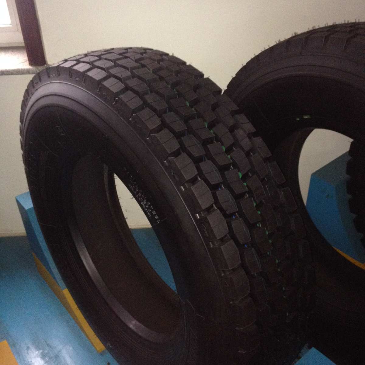 315/80R22.5 厂家出口质量  工程载重轮胎 子午线胎 价廉