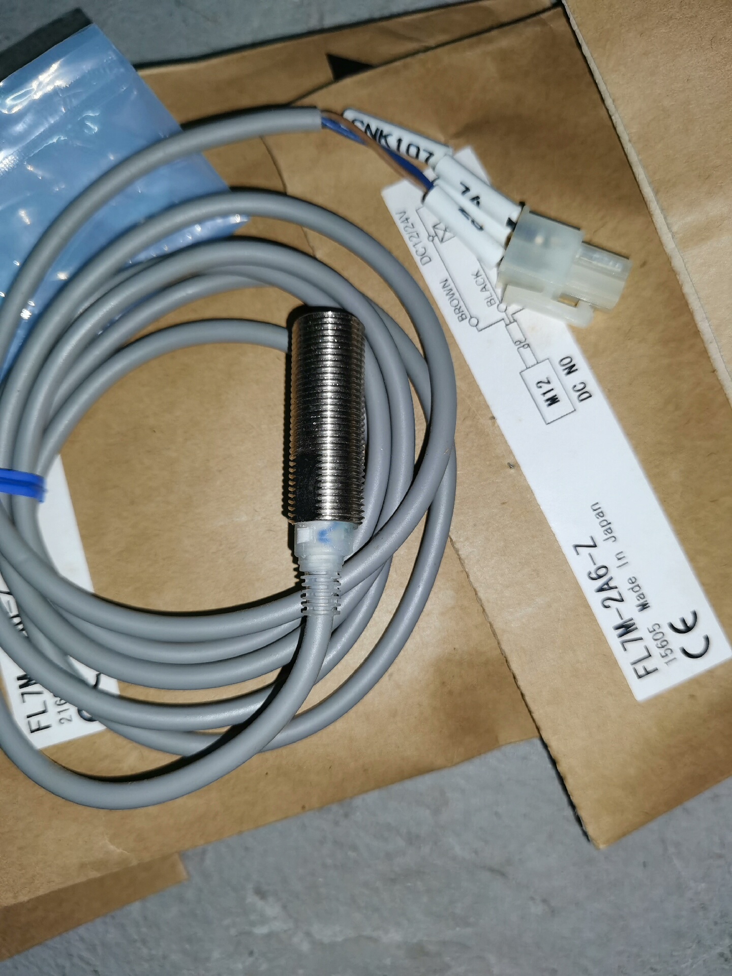 YAMATAKE原装FL7M-2A6-Z感应器/接近传感器