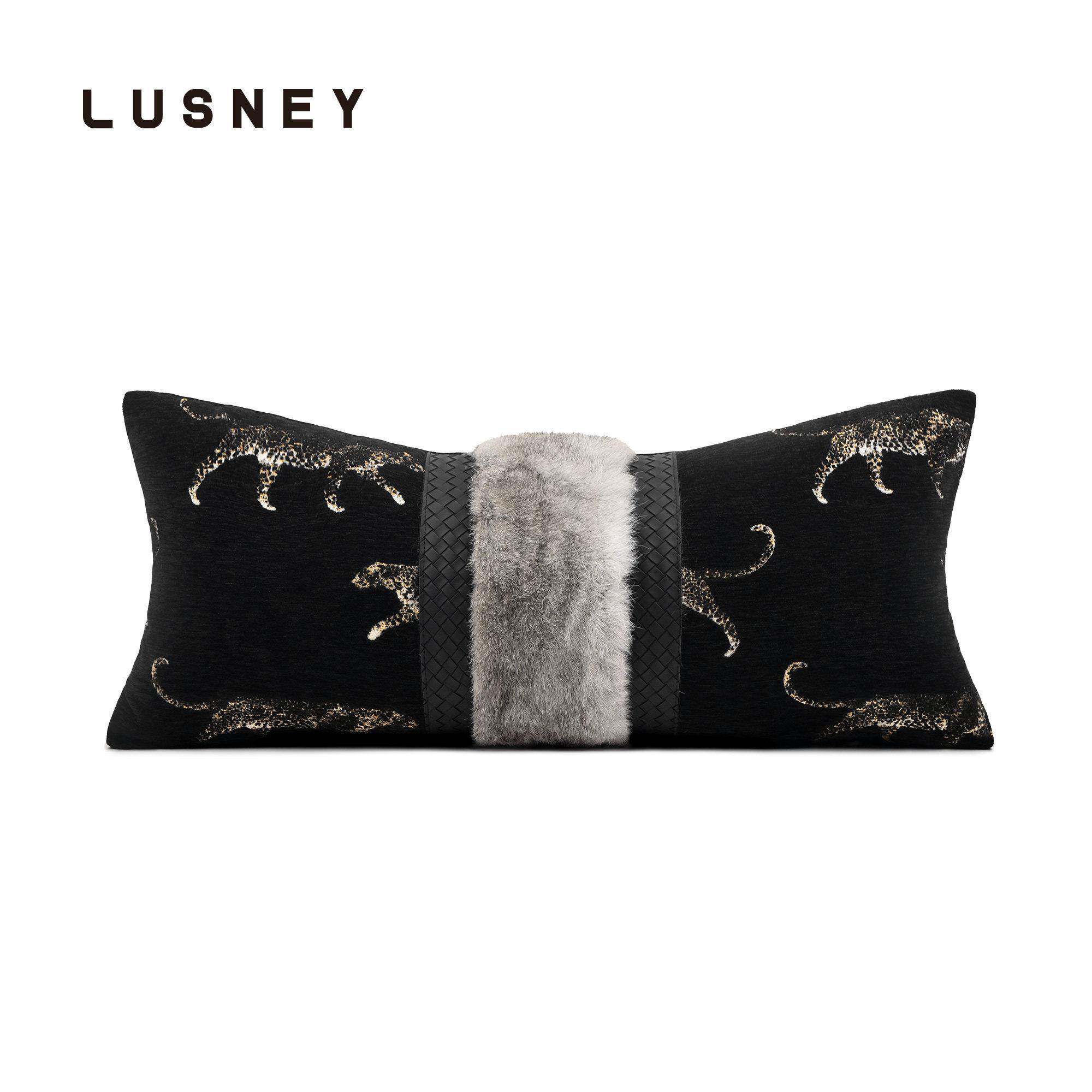 高级感轻奢北欧黑色刺绣抱枕沙发客厅美洲豹靠枕样板房靠垫长腰枕