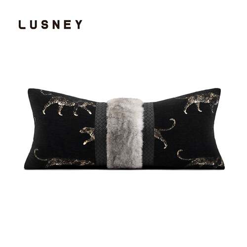 高级感轻奢北欧黑色刺绣抱枕沙发客厅美洲豹靠枕样板房靠垫长腰枕