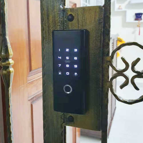 厂家批发铁栏马来西亚通通电子双面锁新加坡门指纹智能家用密码锁