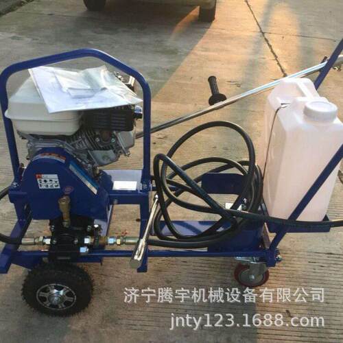 路面养护乳化沥青撒布机路面修复沥青喷洒机喷淋式沥青撒布机