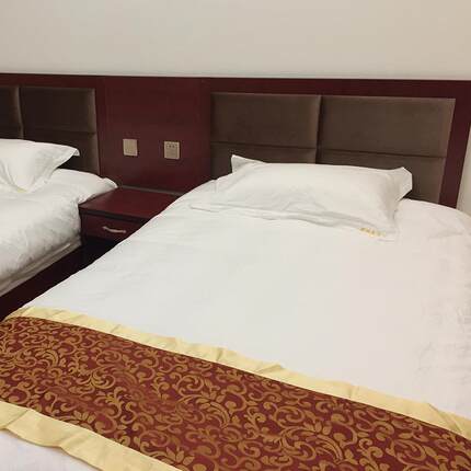 简约1米2标准间床柜板式床复合多层板酒店家具宾馆床家具两床一柜