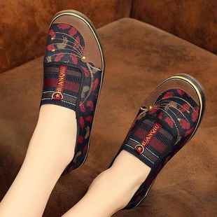 25秋老北京布鞋女中老年妈妈鞋防滑软底橡胶鞋新款平底田地劳作鞋