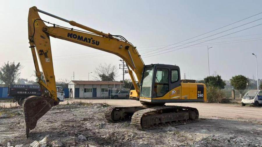 1月29日重庆240挖掘机网络拍卖公告