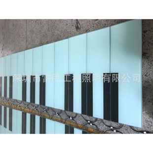 工厂直卖LE重力感应钢D琴地砖灯互动红钢琴音乐台踩阶灯网脚PCA钢