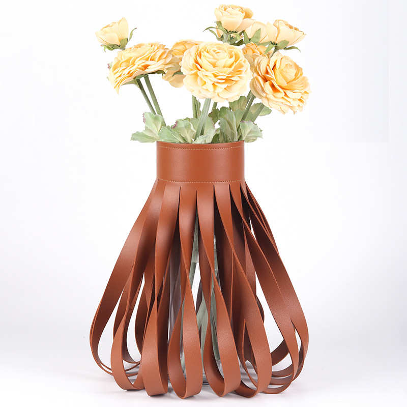 餐厅插花样板间现代裙摆皮革皮带宿摆件奢花瓶器花艺民轻售楼处