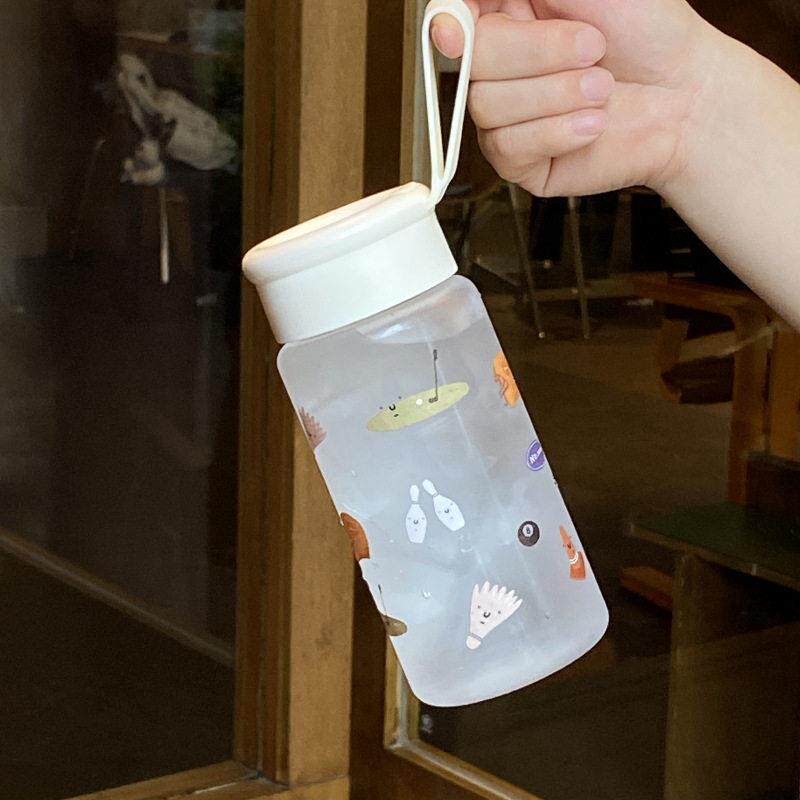 ins 小众清爽运动高尔夫塑料水杯 卡通羽毛球随行杯带茶漏大容量