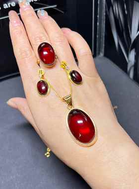 天然血珀戒指 椭圆蛋面红色琥珀吊坠 女款耳环 简约 安神养颜助眠