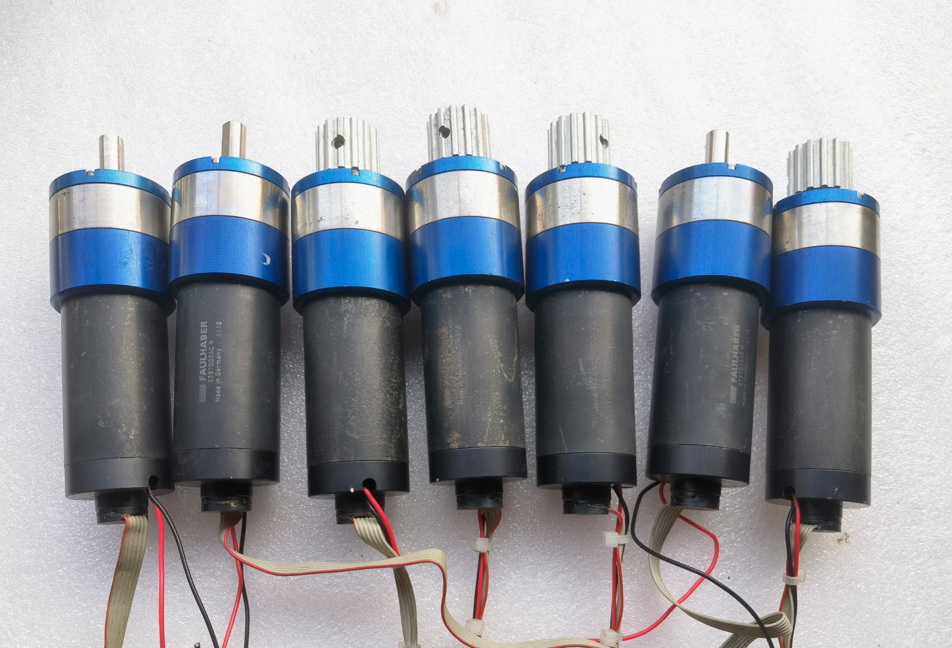 德国 FAULHABER 3257G024C R 直流电机