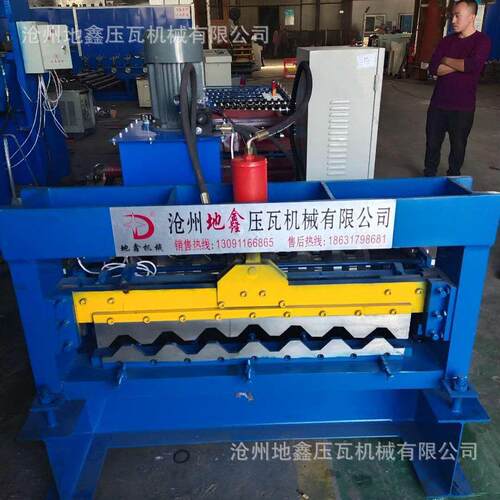 地鑫机械 专业生产750外墙横挂板设备压瓦机 冷弯成型机