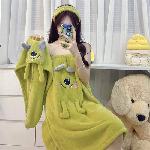 卡通大眼仔浴巾女生可穿可裹洗澡大毛巾连帽浴袍式浴裙可爱三件套