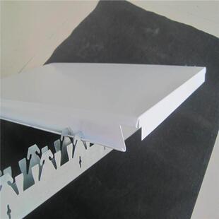 现货滚涂铝条扣 厂家铝条扣铝扣板天花吊顶加油站铝条扣