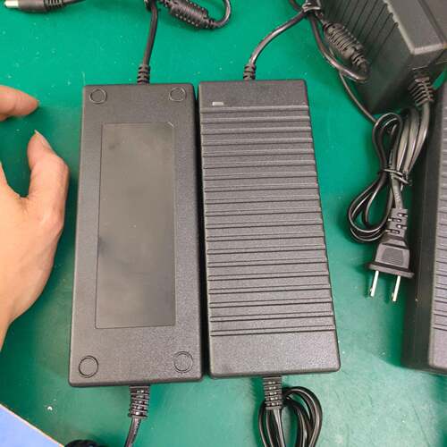 15V16V17V18V19V20V21V22V23V24V25V26V27V28V29V10A电源适配器