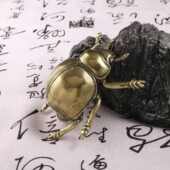 仿古玩做旧摆件甲壳虫黄铜摆件实心客厅书房办公桌茶宠古铜工艺品