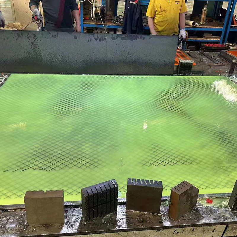 挤压钢丝耐磨耐防霉防水pu夹  板垫板聚氨酯板聚氨酯聚氨酯变