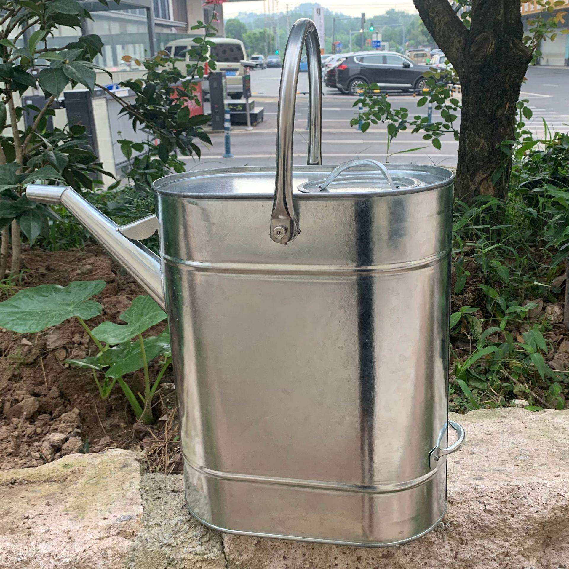长嘴加油桶扁桶备用油箱手提机油壶灌水桶铁桶带盖5升10升15升20L