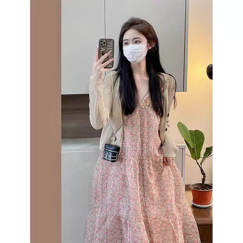 欧洲站2026年春装新款减龄绝美有女人味碎花吊带长裙防晒衫两件套